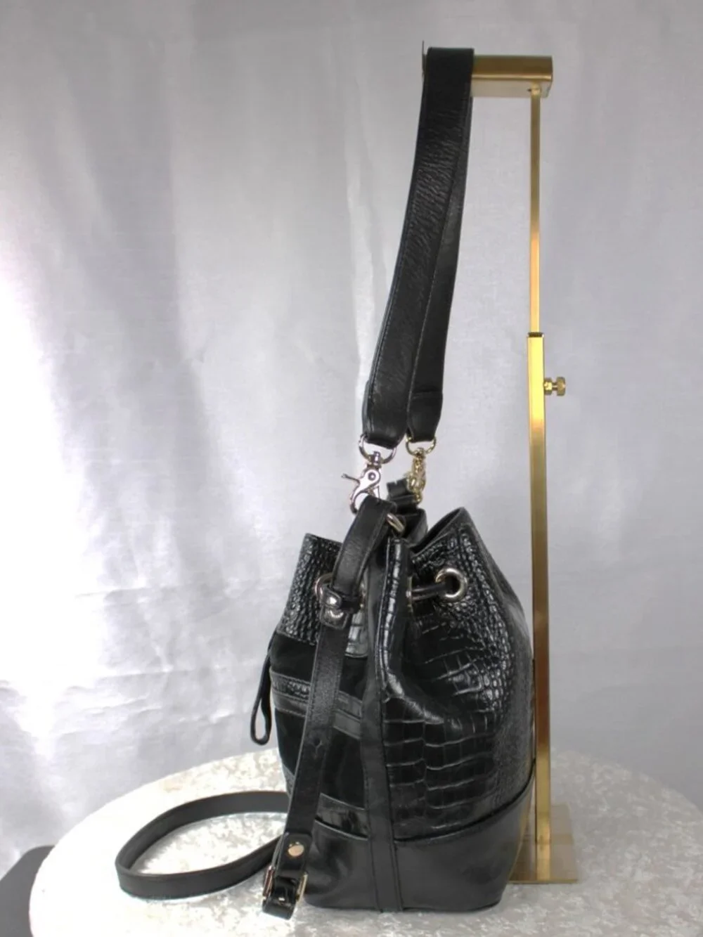 Brahmin Black Leather Bucket Bag Croc Embossed Suede Convertible Crossbody